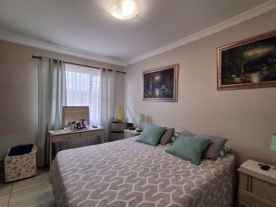 3 Bedroom Property for Sale in Nahoon Valley Park Eastern Cape